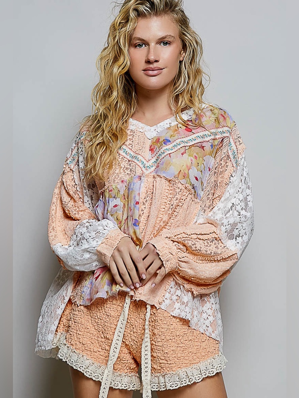 POL Bohemian Mixed Lace Printed Top Apricot Multi Relaxed Silhouette Top - Picture 6 of 6